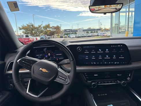 New 2026 Chevrolet Tahoe High Country image 3