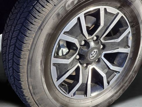 Used 2023 Toyota Tacoma TRD Sport AWD/4WD image 26