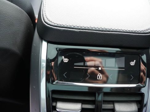 Used 2020 Volvo XC90 T5 Momentum w/ Protection Package Premier image 20