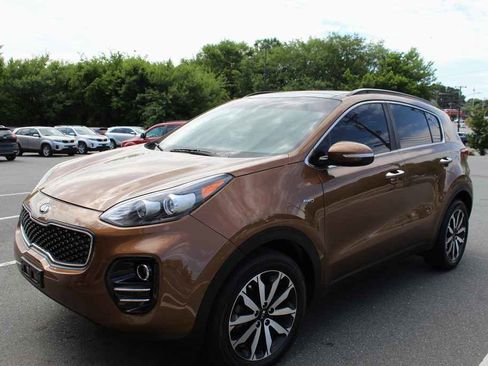 Used 2019 Kia Sportage EX w/ EX Premium Package AWD/4WD image 1