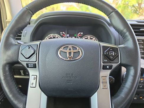 Used 2023 Toyota 4Runner Limited RWD image 19