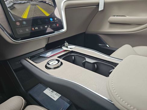 New 2026 Volvo EX90 Ultra image 28