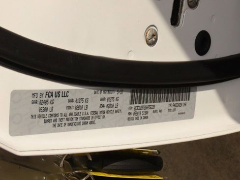 Used 2016 Dodge Challenger R/T Plus image 28