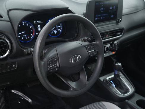 Used 2022 Hyundai Kona SE image 20