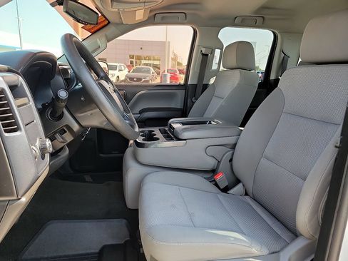 Used 2018 Chevrolet Silverado 1500 Custom w/ Custom Value Package RWD image 23