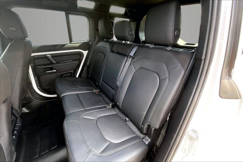 Used 2025 Land Rover Defender 110 S AWD/4WD image 21