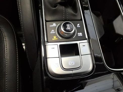 Used 2022 Kia Telluride EX w/ EX Premium Package AWD/4WD image 26