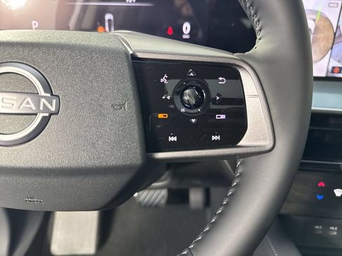 Used 2025 Nissan Murano SL w/ Cargo Package AWD/4WD image 14