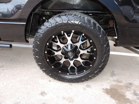 Used 2014 Ford F150 XLT w/ XLT Chrome Package RWD image 11