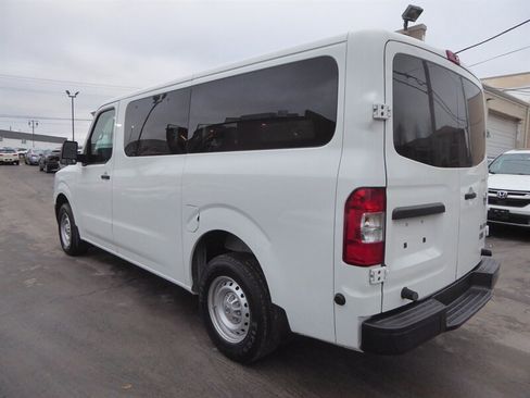 Used 2016 Nissan NV 3500 S image 5
