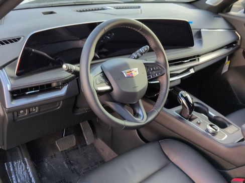 New 2025 Cadillac XT4 Premium Luxury image 12