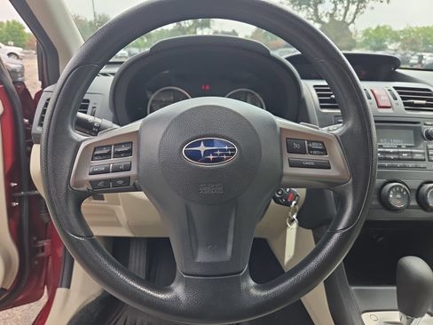 Used 2014 Subaru Crosstrek 2.0i Premium w/ Moonroof Package AWD/4WD image 16