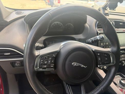 Used 2018 Jaguar F-PACE Prestige AWD/4WD image 14