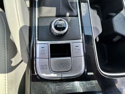 Used 2020 Kia Telluride S FWD image 19