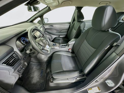 Used 2024 Nissan Leaf S FWD image 13