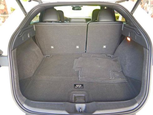 Used 2023 INFINITI QX55 Luxe w/ Cargo Package AWD/4WD image 16