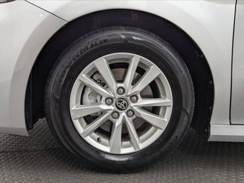 Used 2025 Toyota Camry LE FWD image 28
