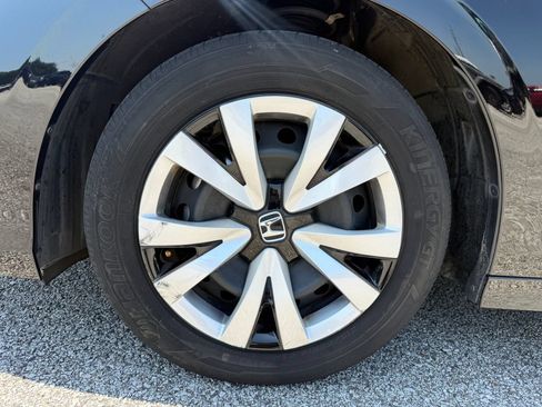Used 2025 Honda Civic LX image 25