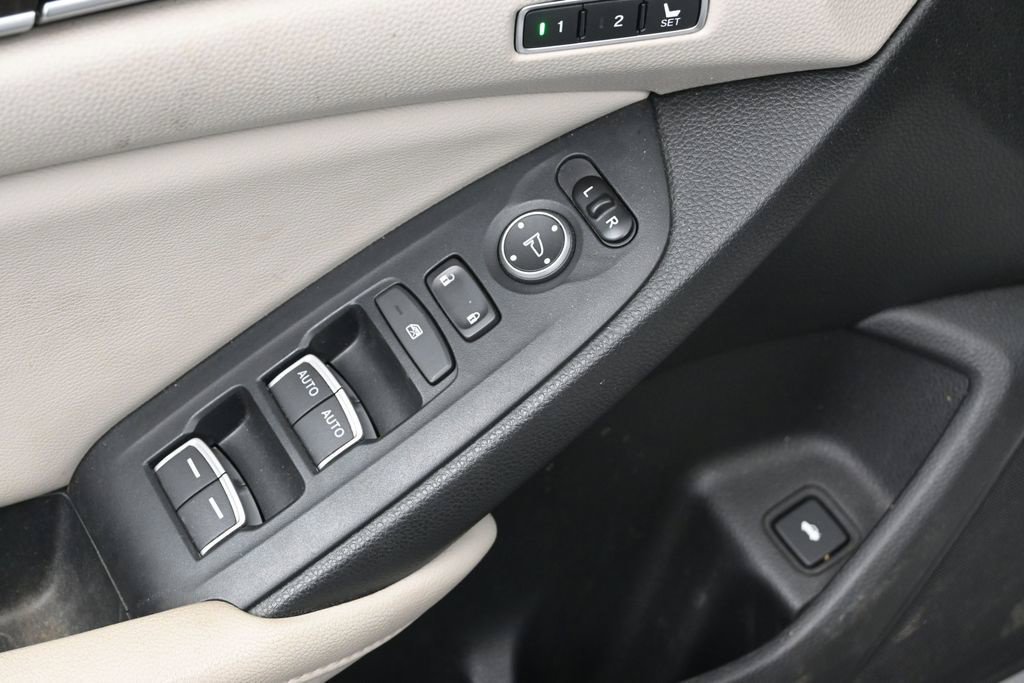 Used 2018 Honda Accord EX-L image 15
