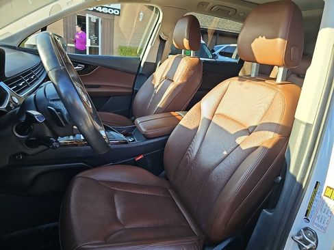 Used 2018 Audi Q7 3.0T Prestige w/ Prestige Package image 12