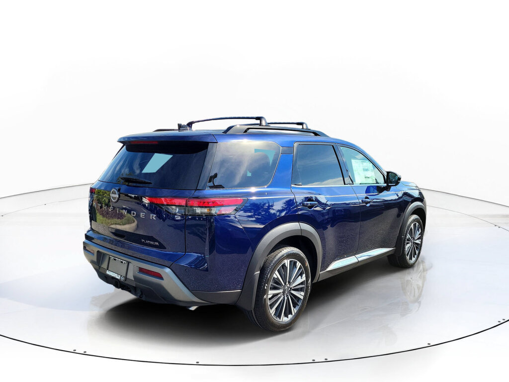 New 2026 Nissan Pathfinder Platinum FWD image 2