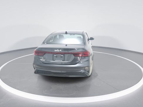 Used 2024 Kia Forte LX image 7