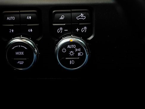 Used 2024 GMC Sierra 1500 AT4X image 34