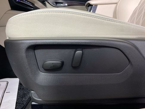 Used 2023 Buick Envision Avenir AWD/4WD image 12