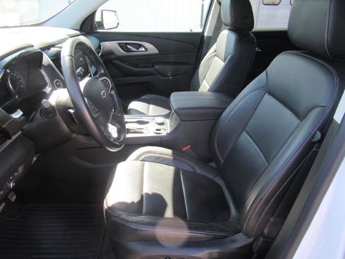 Used 2020 Chevrolet Traverse RS AWD/4WD image 9