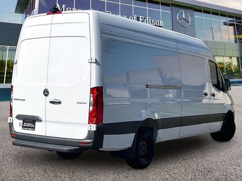 Used 2026 Mercedes-Benz Sprinter 3500 image 10