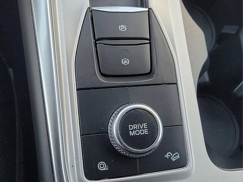 Used 2023 Ford Explorer XLT w/ Equipment Group 202A AWD/4WD image 27