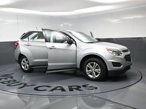 Used 2016 Chevrolet Equinox LS FWD image 24