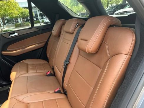 Certified 2018 Mercedes-Benz GLE 43 AMG 4MATIC image 28