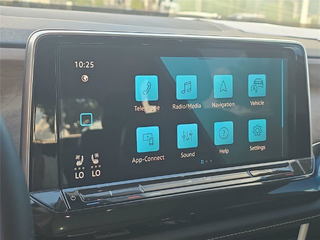 Used 2024 Volkswagen Atlas SE w/ Panoramic Sunroof Package FWD image 20