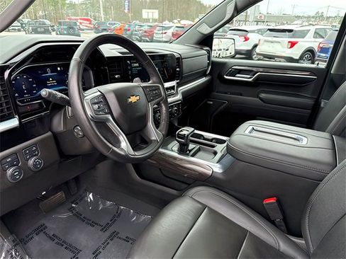 Used 2022 Chevrolet Silverado 1500 LTZ w/ LTZ Convenience Package II image 16