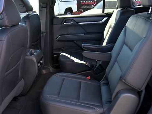 Used 2024 GMC Acadia Elevation AWD/4WD image 43