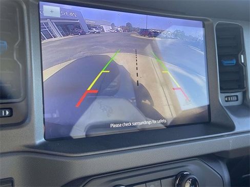 Certified 2024 Ford Bronco Black Diamond image 15