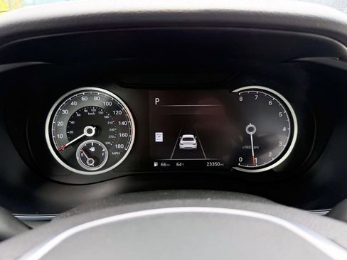 Certified 2025 Genesis G70 2.5T AWD/4WD image 31