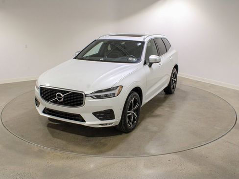 Used 2018 Volvo XC60 T6 R-Design w/ Convenience Package image 1