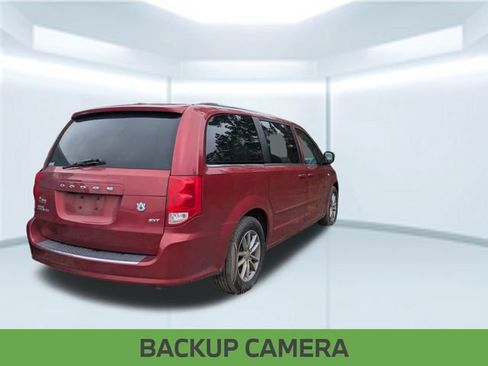 Used 2014 Dodge Grand Caravan SXT image 4