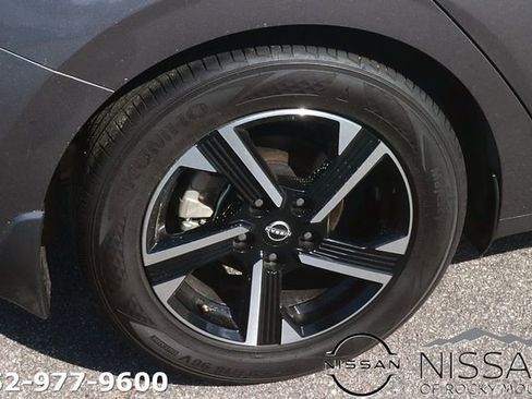 Used 2024 Nissan Sentra SV image 10