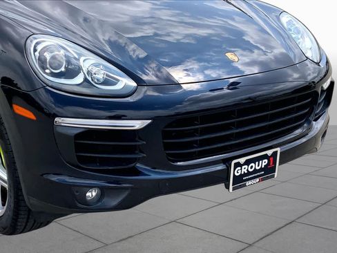 Used 2018 Porsche Cayenne S AWD/4WD image 29