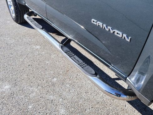 Used 2015 GMC Canyon SLE w/ SLE Convenience Package image 6