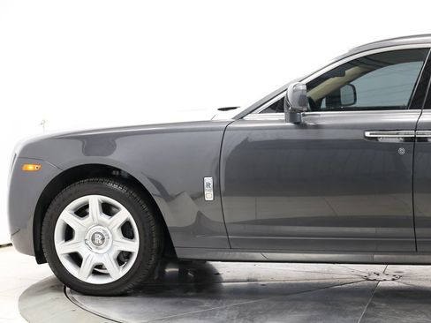 Used 2011 Rolls-Royce Ghost RWD image 9