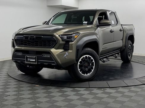 New 2026 Toyota Tacoma TRD Off-Road AWD/4WD image 2
