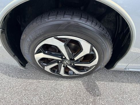 Used 2017 Honda Accord EX-L image 28