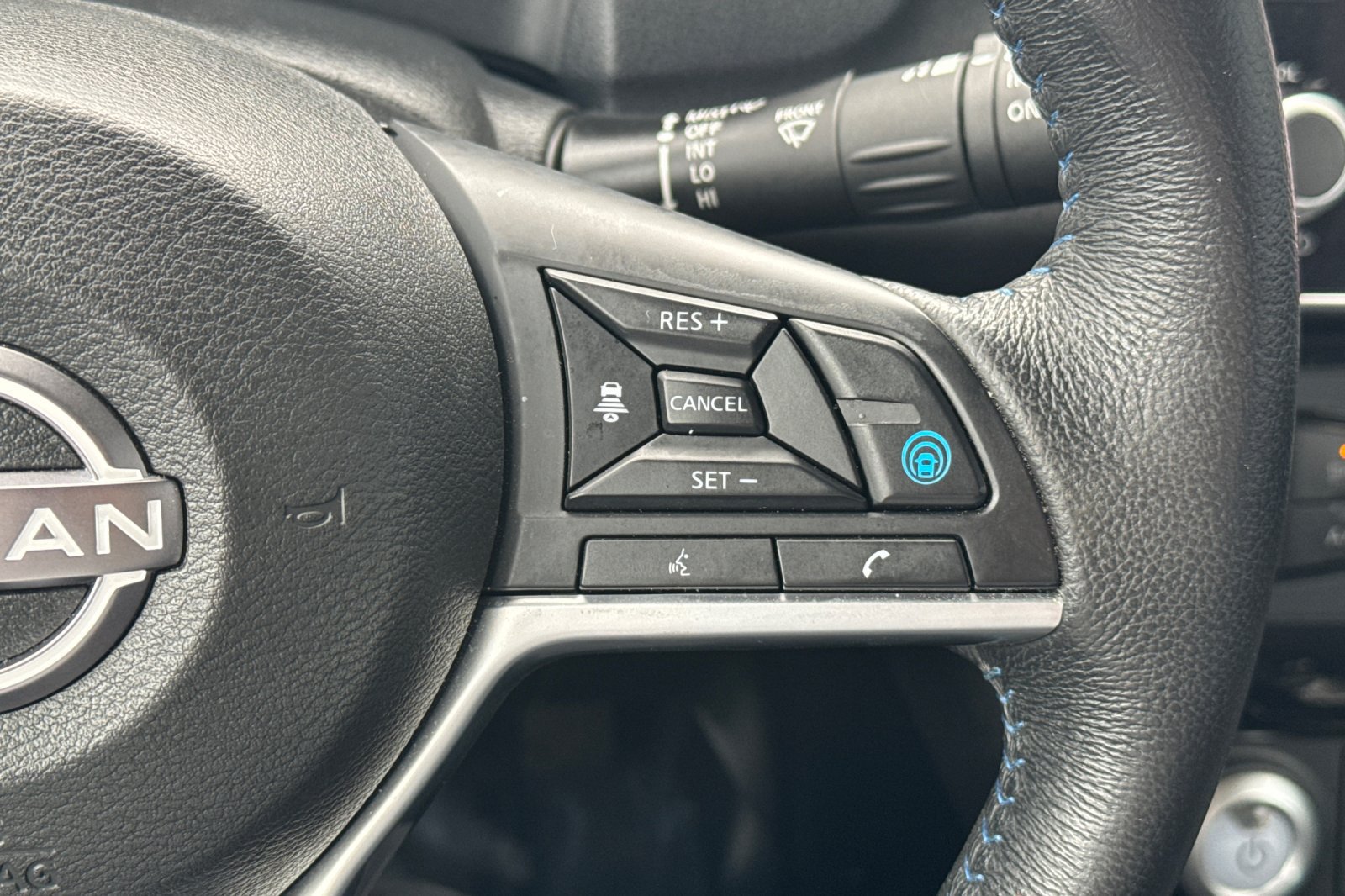 Certified 2025 Nissan Leaf SV Plus FWD image 40