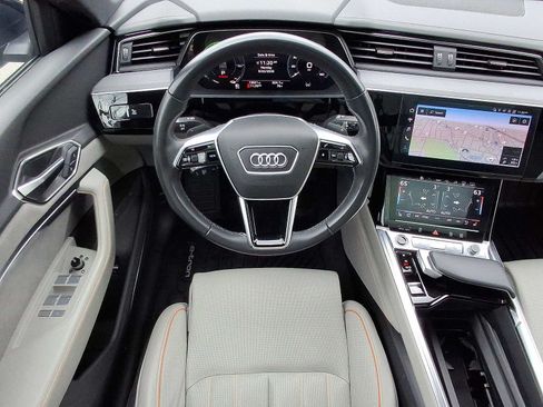 Certified 2024 Audi Q8 e-tron Prestige AWD/4WD image 24