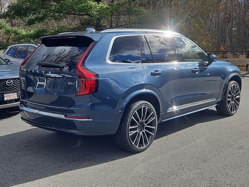 New 2026 Volvo XC90 B6 Plus w/ Protection Package Premier image 2