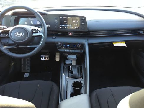 New 2026 Hyundai Elantra Sport image 18